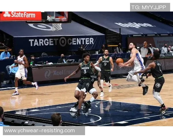 2002年NBA季后赛火箭队与步行者队的经典对决回顾与分析